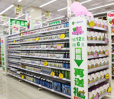 西藏藥店貨架定做案例圖與設計要點